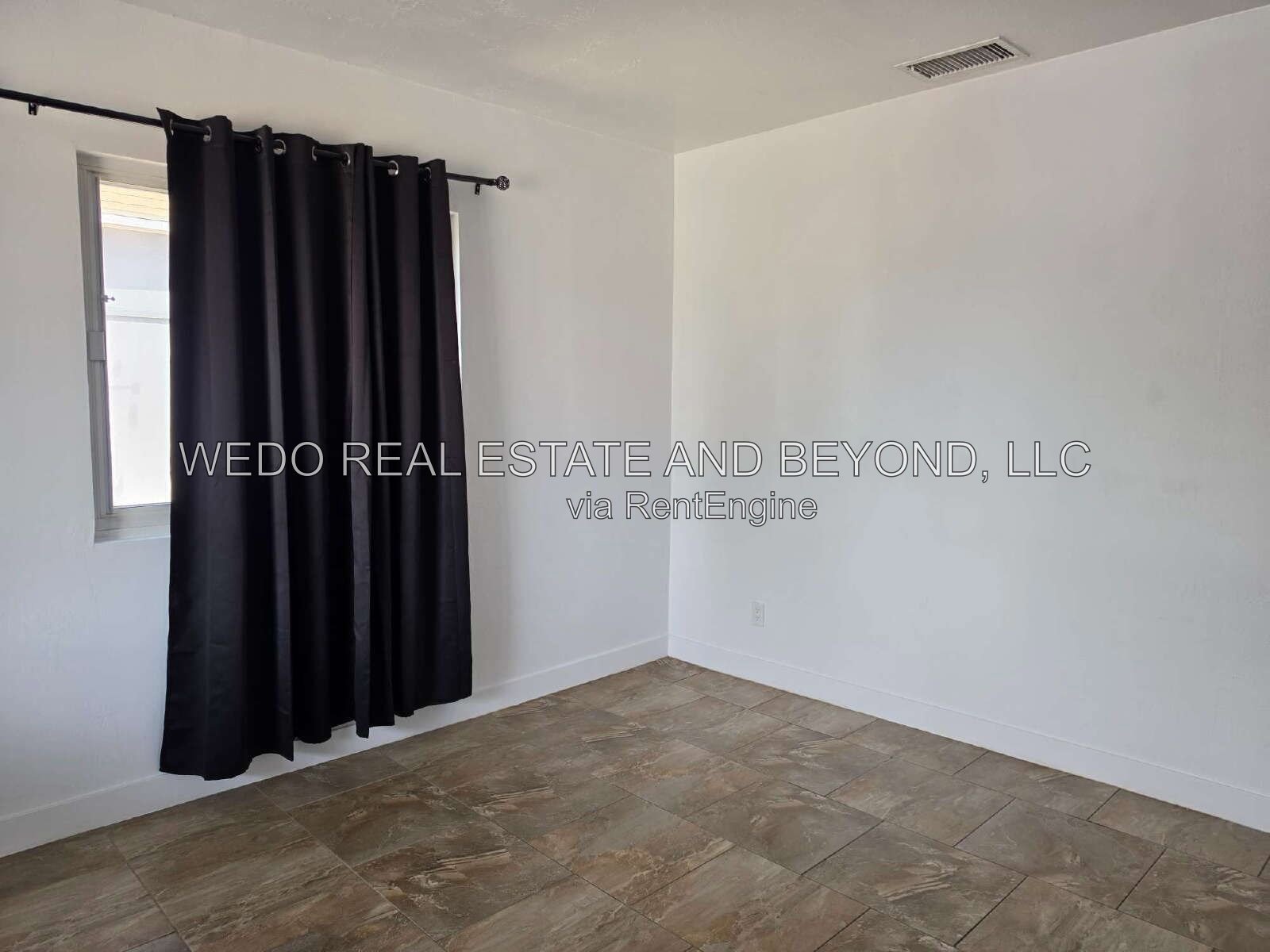 UPDATED 2 BEDROOM, 2 BATH NEAR DOWNTOWN PHOENIX property image