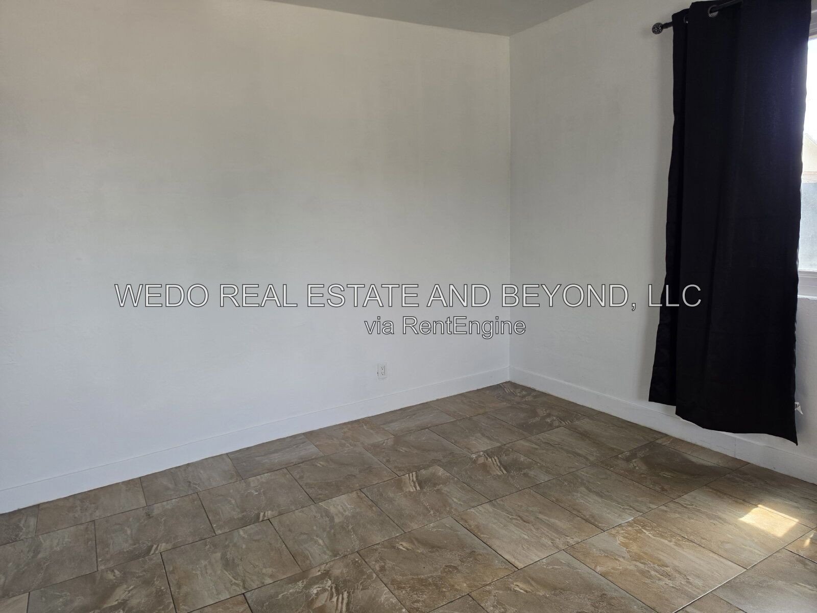 UPDATED 2 BEDROOM, 2 BATH NEAR DOWNTOWN PHOENIX property image
