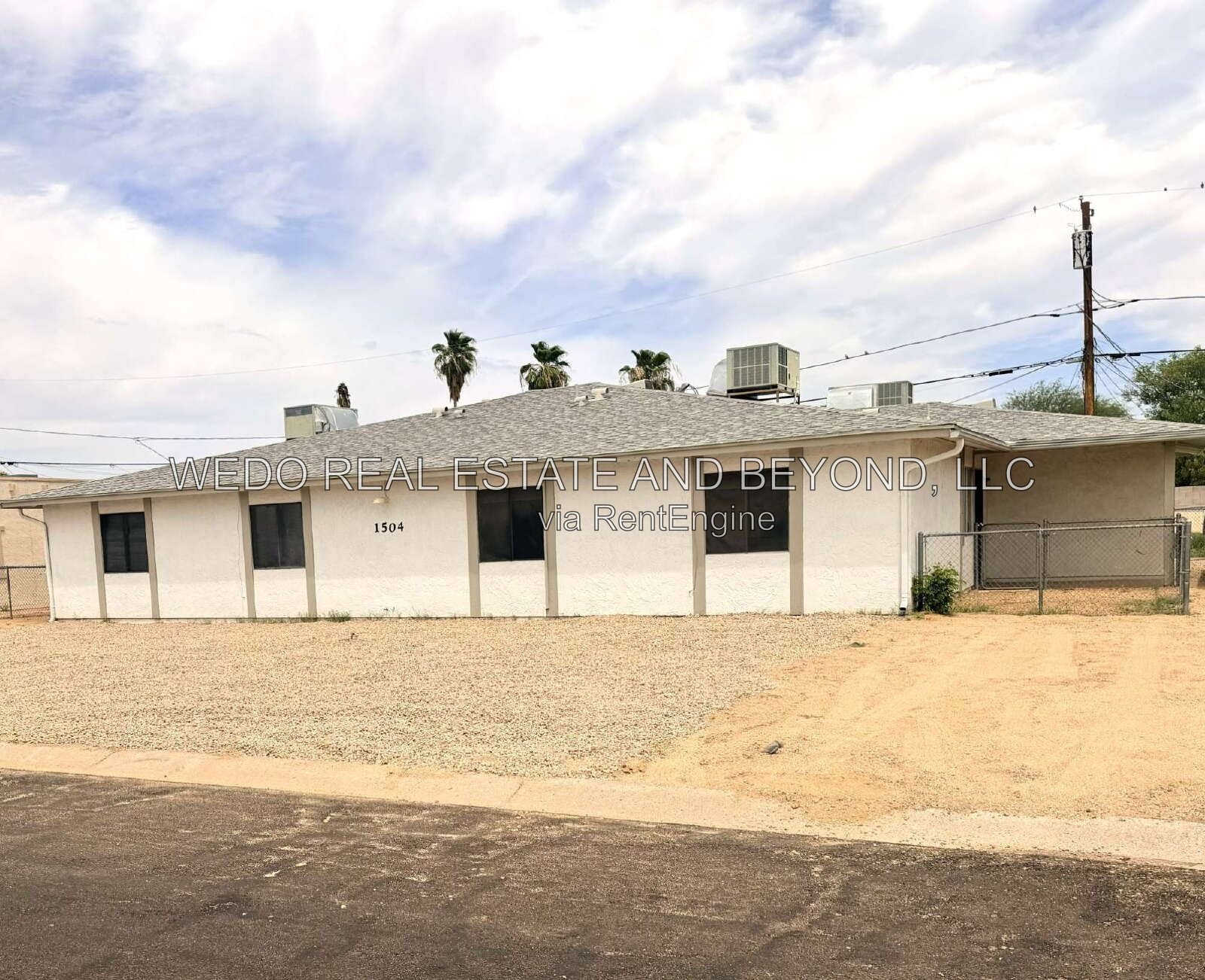 BEAUTIFULLY REMODELED 2-BEDROOM – NEW KITCHEN, QUARTZ COUNTERS & MORE! property image