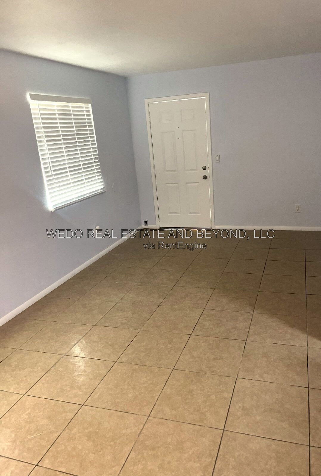BEAUTIFULLY REMODELED 2-BEDROOM – NEW KITCHEN, QUARTZ COUNTERS & MORE! property image
