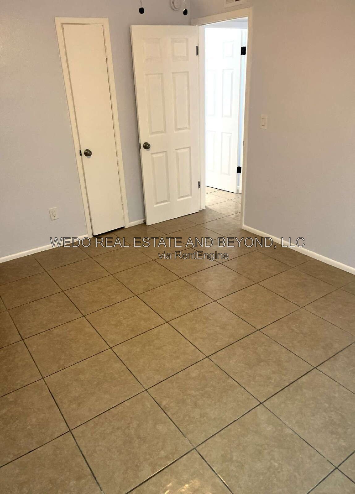 BEAUTIFULLY REMODELED 2-BEDROOM – NEW KITCHEN, QUARTZ COUNTERS & MORE! property image