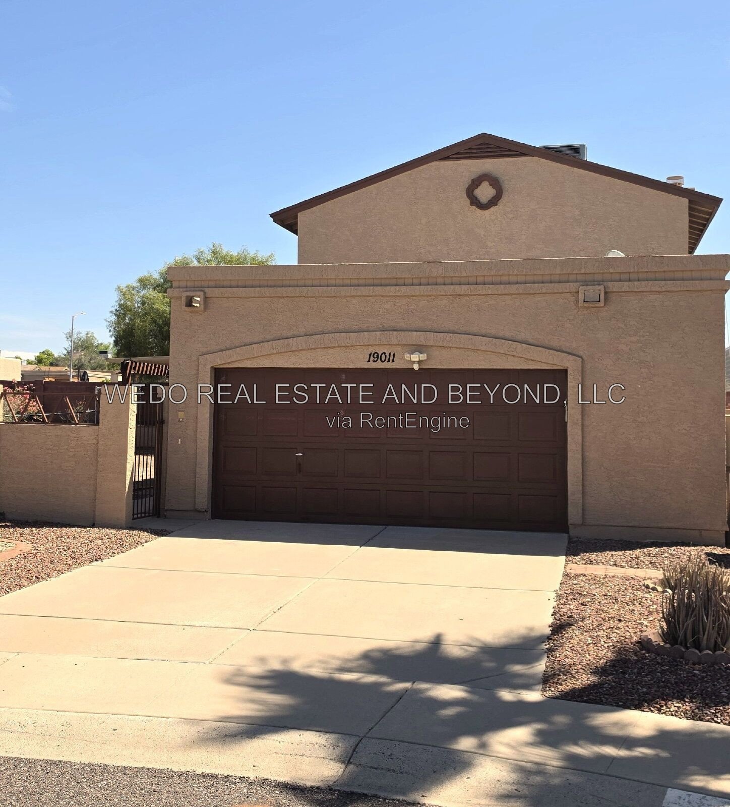 CUL-DE-SAC LIVING WITH A HUGE BACKYARD & SPACIOUS PATIO PARADISE VALLEY SCHOOL DISTRICT property image