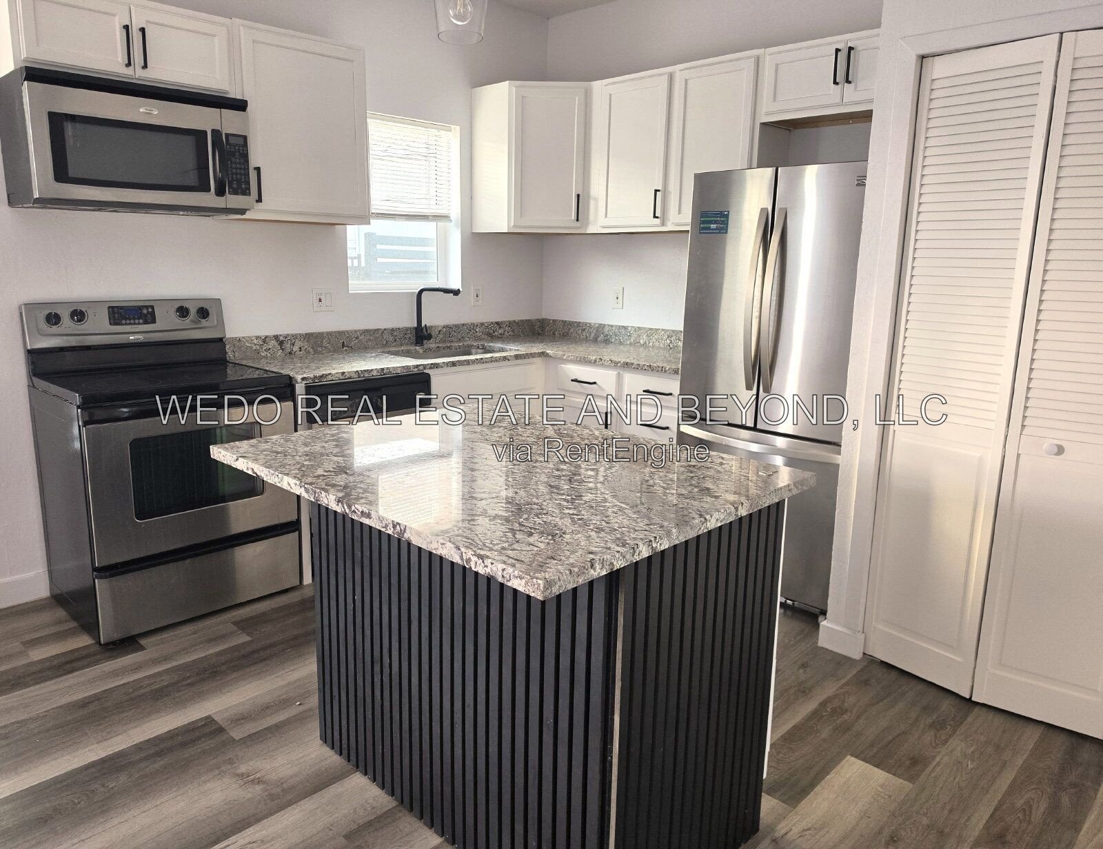 MOVE-IN READY 3 BED / 2 BATH – UPDATED, SPACIOUS & GREAT PHOENIX LOCATION! property image