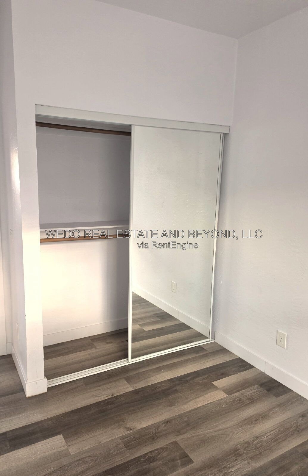 MOVE-IN READY 3 BED / 2 BATH – UPDATED, SPACIOUS & GREAT PHOENIX LOCATION! property image