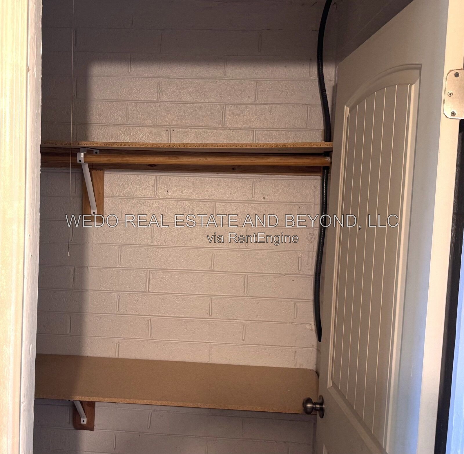 SPACIOUS 1-BEDROOM WITH LARGE CLOSET & PRIVATE PORCH property image