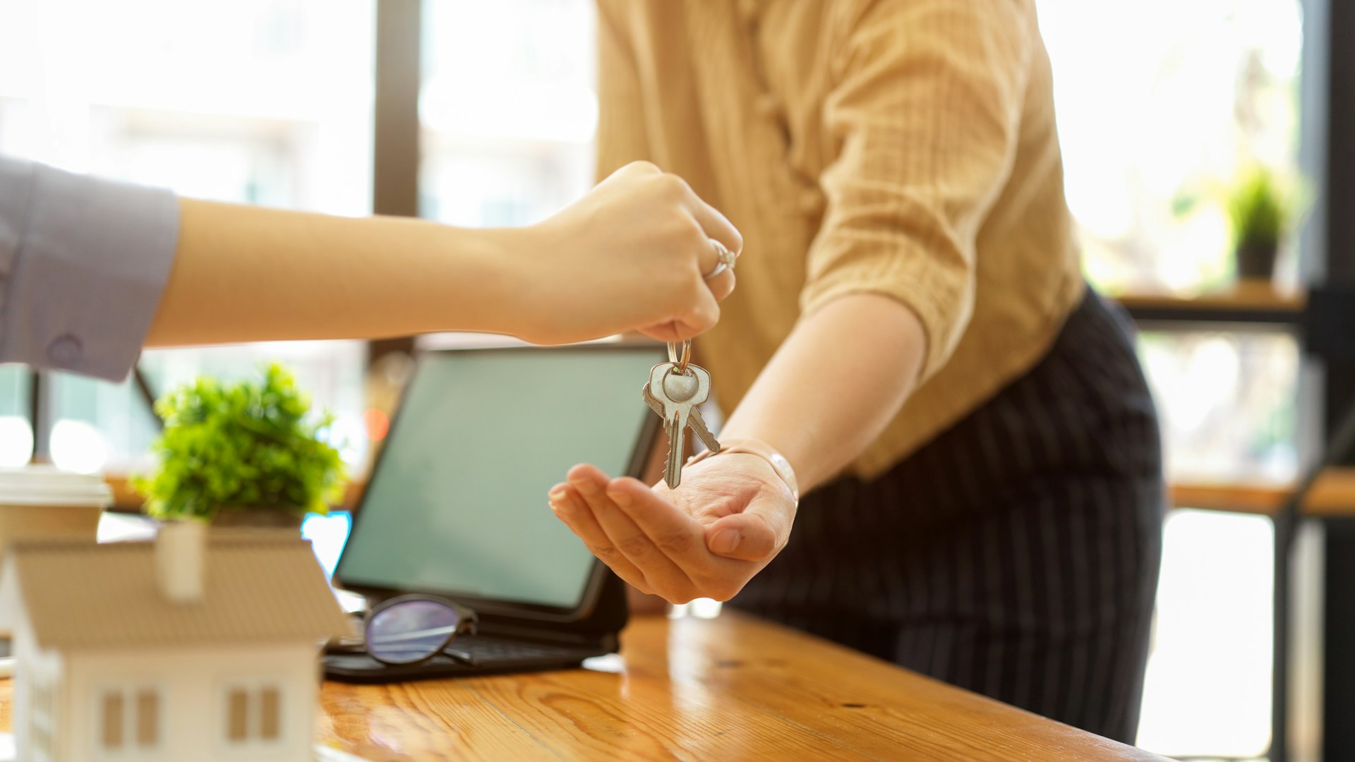 Common Rent Collection Mistakes Arizona Landlords Overlook