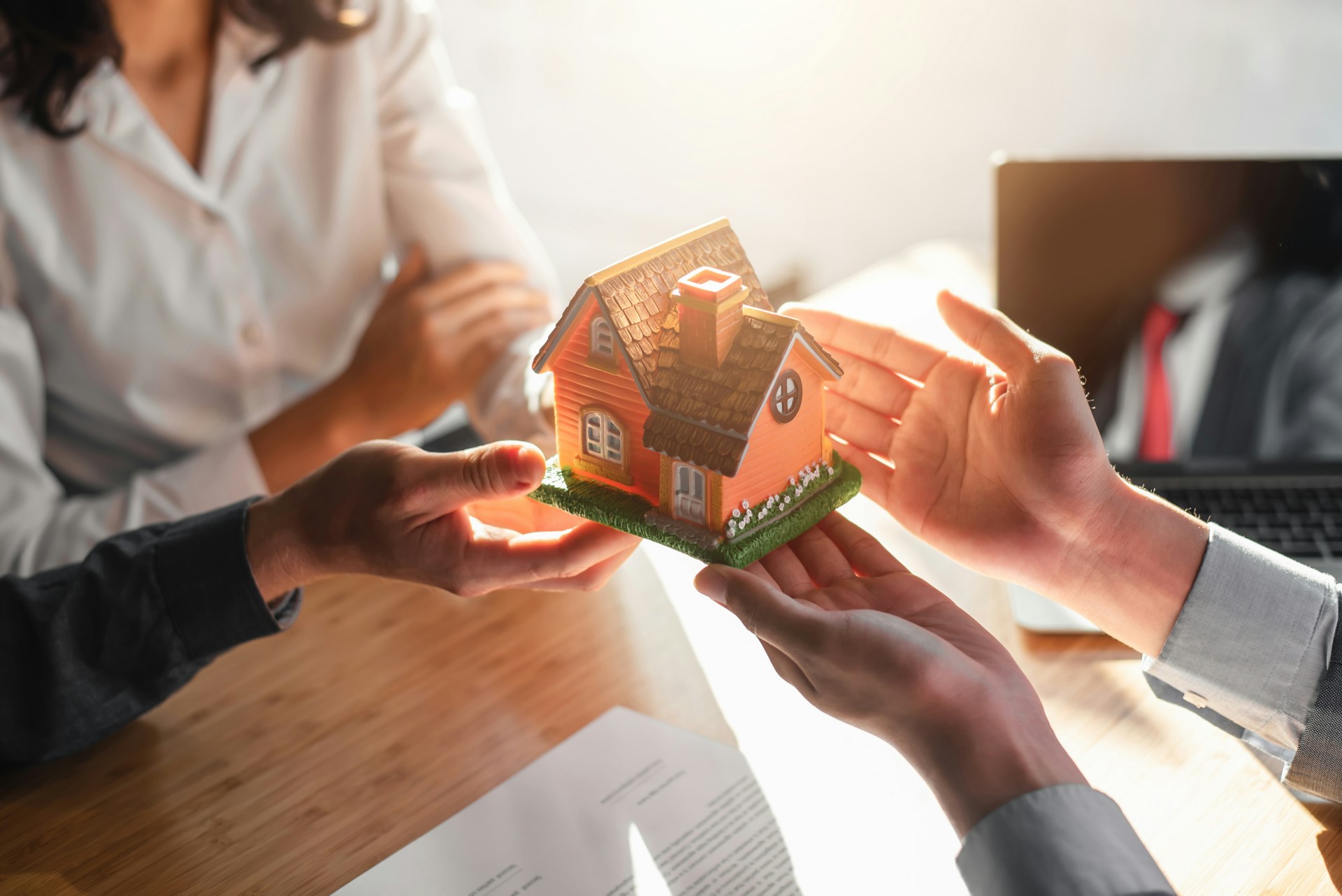 Landlord Red Flags When Choosing Property Management in Phoenix