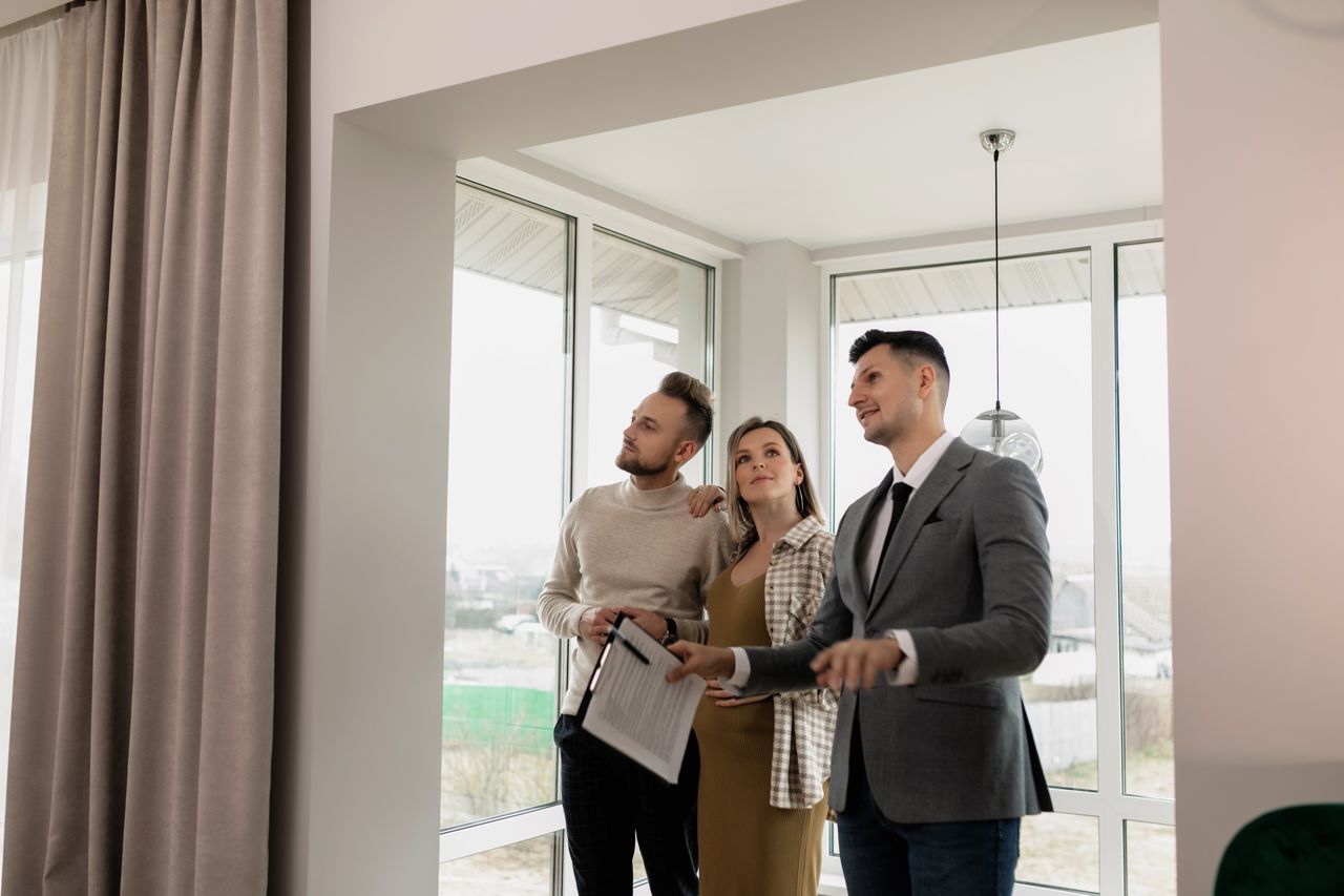 Inside Rent Collection Services Phoenix Owners Need Before Holiday Travel